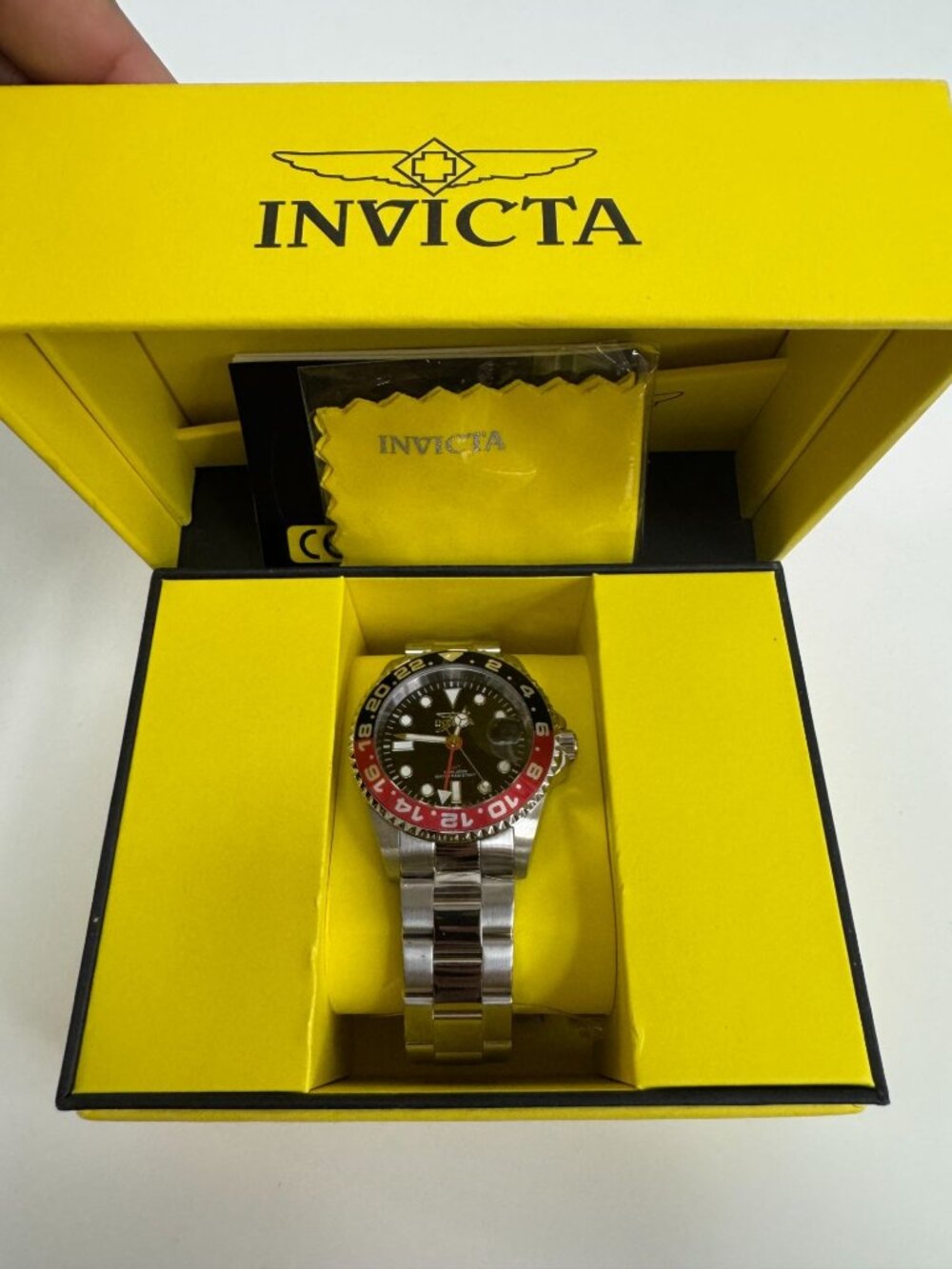 Invicta Mens Pro Diver Stainless Steel Watch With Red & Black Bezel Water Resist